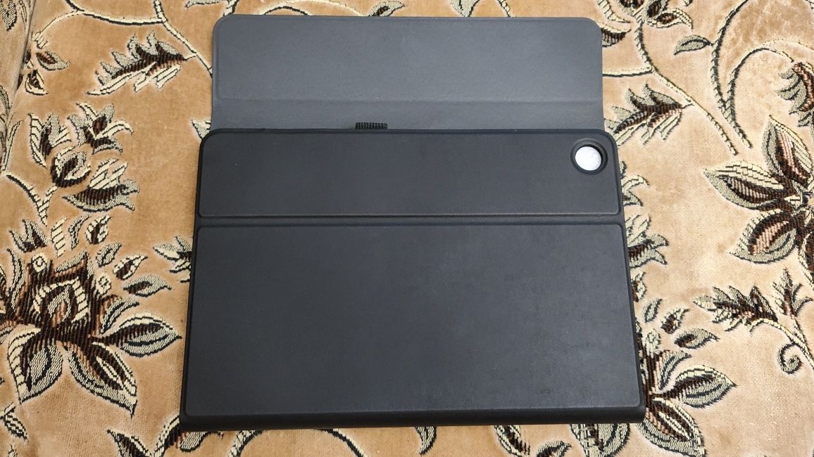 Чохол-клавіатура на Lenovo Tab M10 Plus 3rd TB-128 10,6"