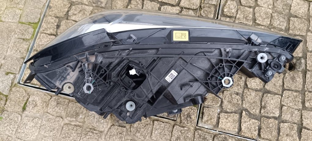 Farol Esquerdo BMW G22 Led Laser