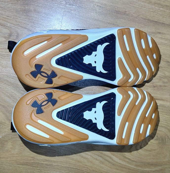 Under Armour Project Rock 7