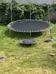 Trampolina ogrodowa