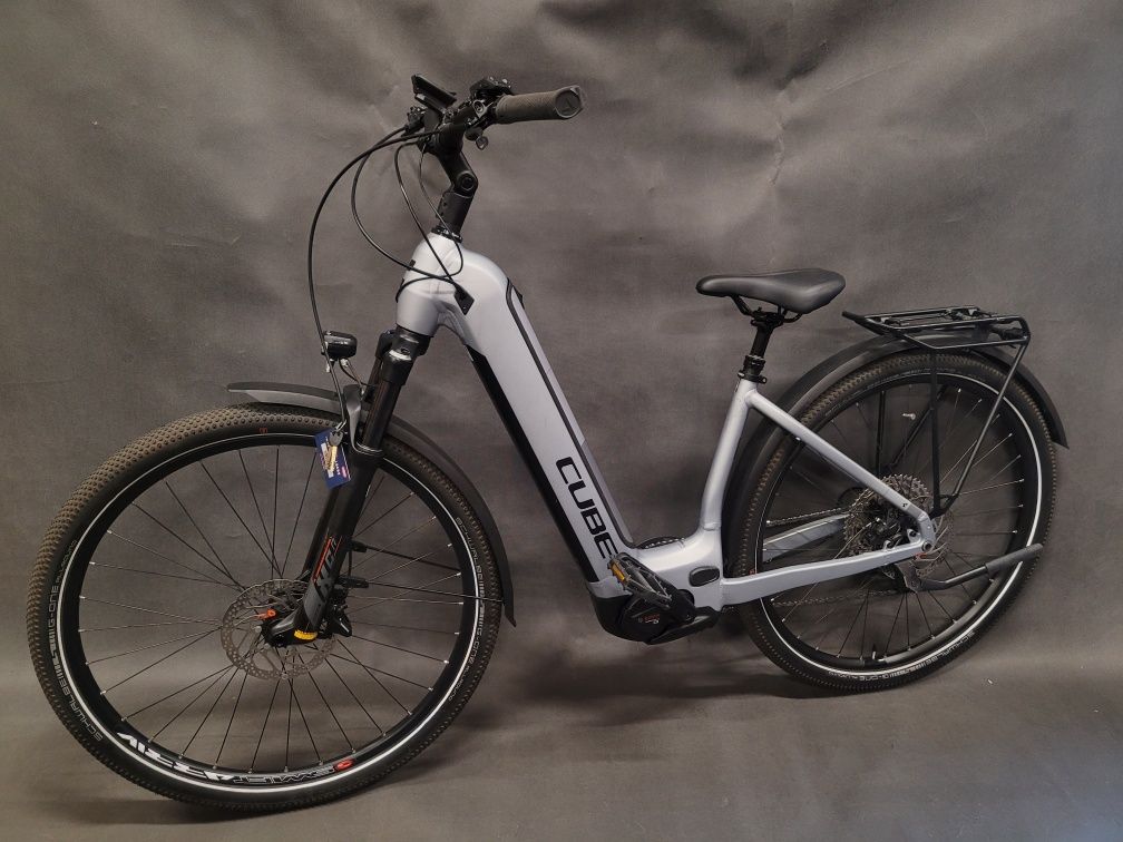 Rower elektryczny Cube Nuride 750_ Bosch Performance Line CX _750Wh