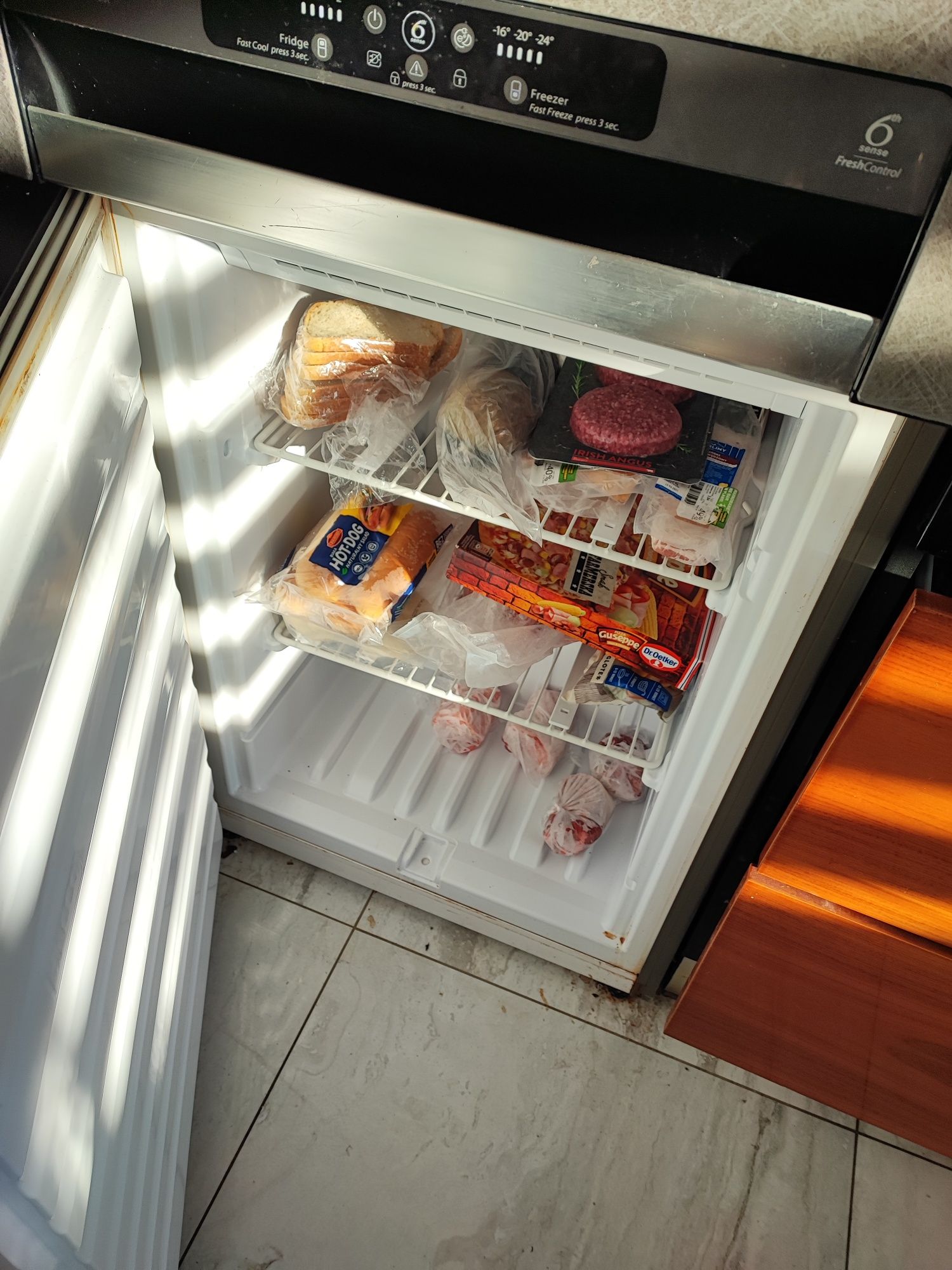 Lodówka Whirlpool No Frost A++ 200