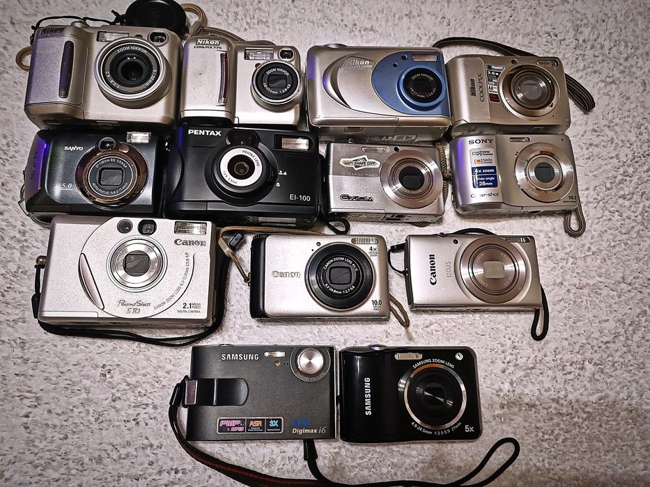 Цифровий фотоапарат Nikon,Samsung,Casio,Canon,Pentax ретро