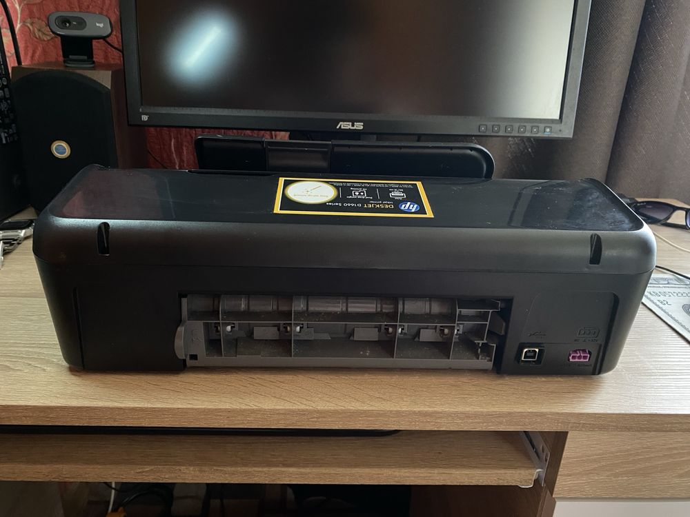 Продам цветной принтер HP Deskjet D1663