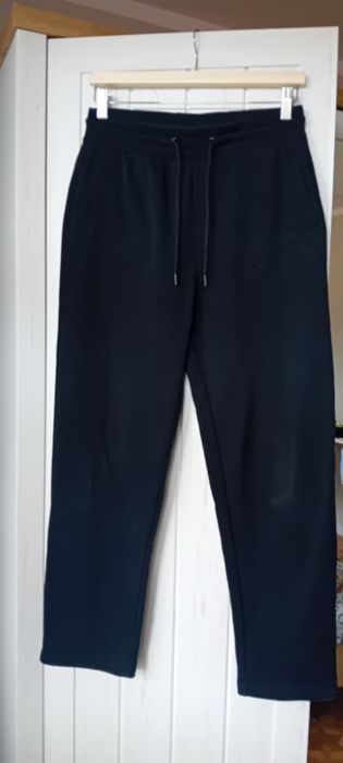 Spodnie dresowe czarne CROPP XS