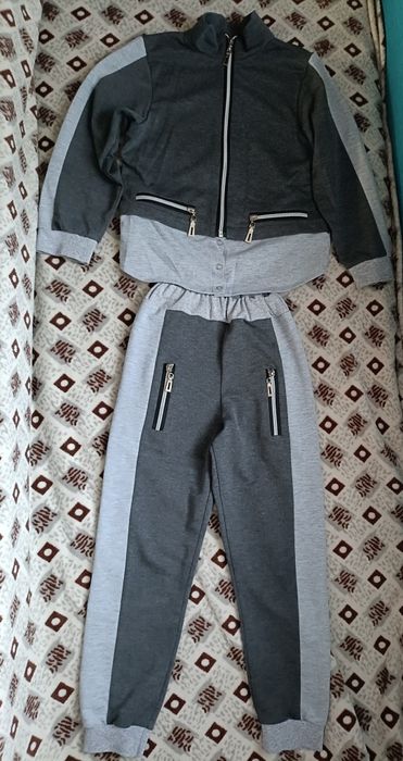 Спортивный костюм  128см