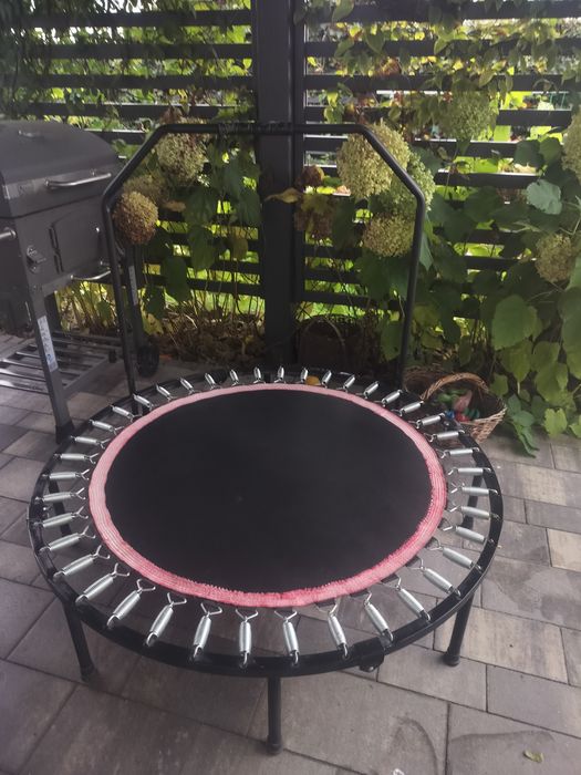 Trampolina fitness lub dla dzieci, 121 cm średnicy  regulowana rączka