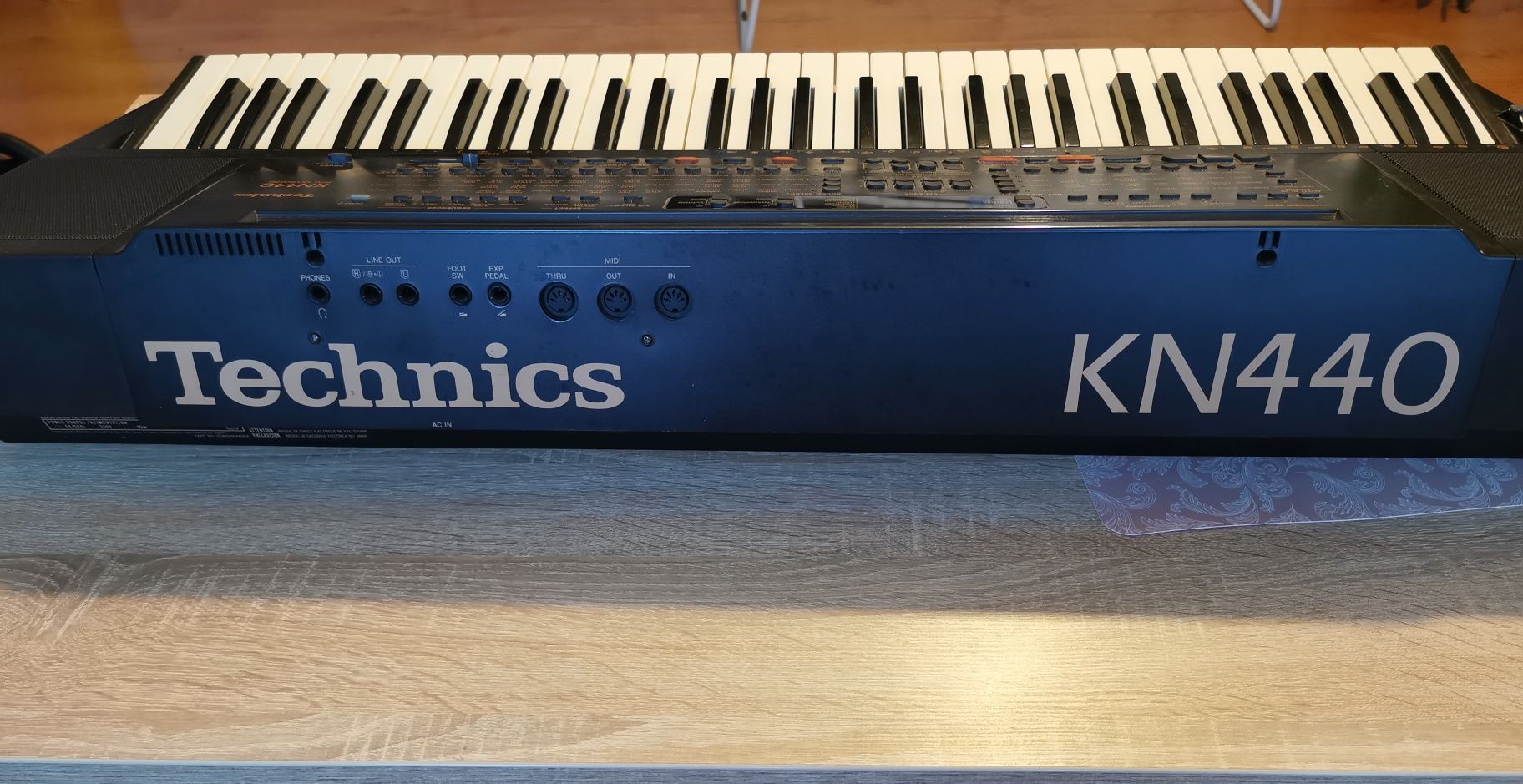 Keyboard Technics KN 440