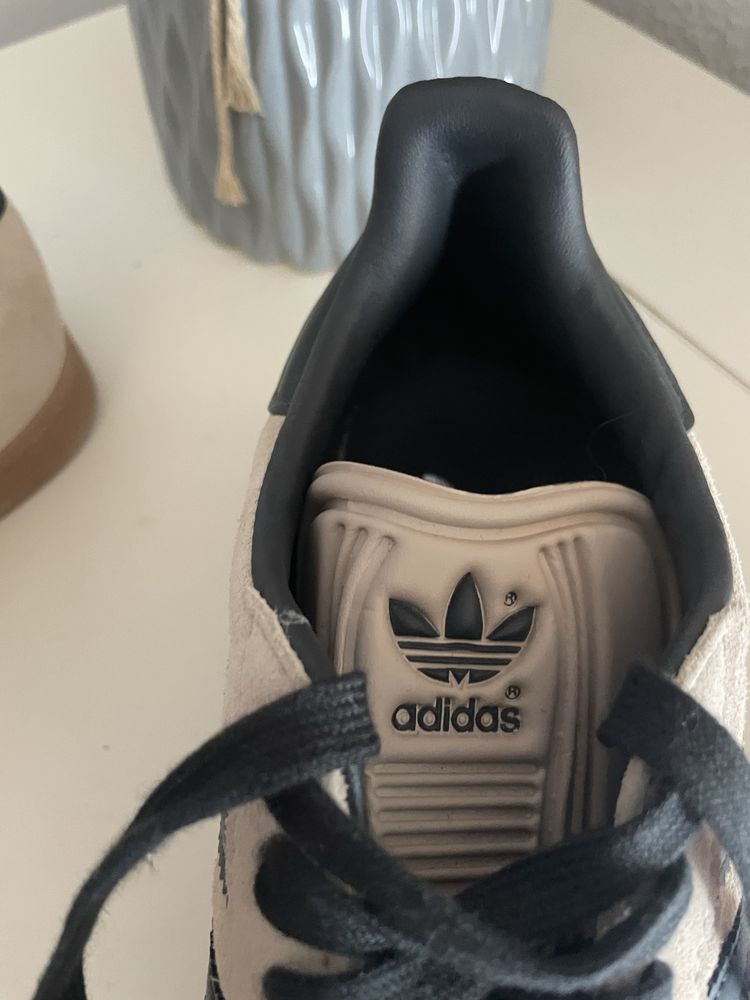 Adidas como novas