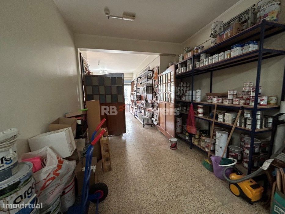 Loja de Comércio rés do chão - Tomar