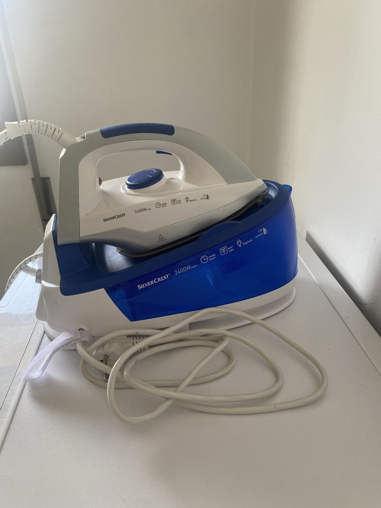 Ferro a vapor Silver Crest (Marca Lidl) com oferta de tábua de engomar