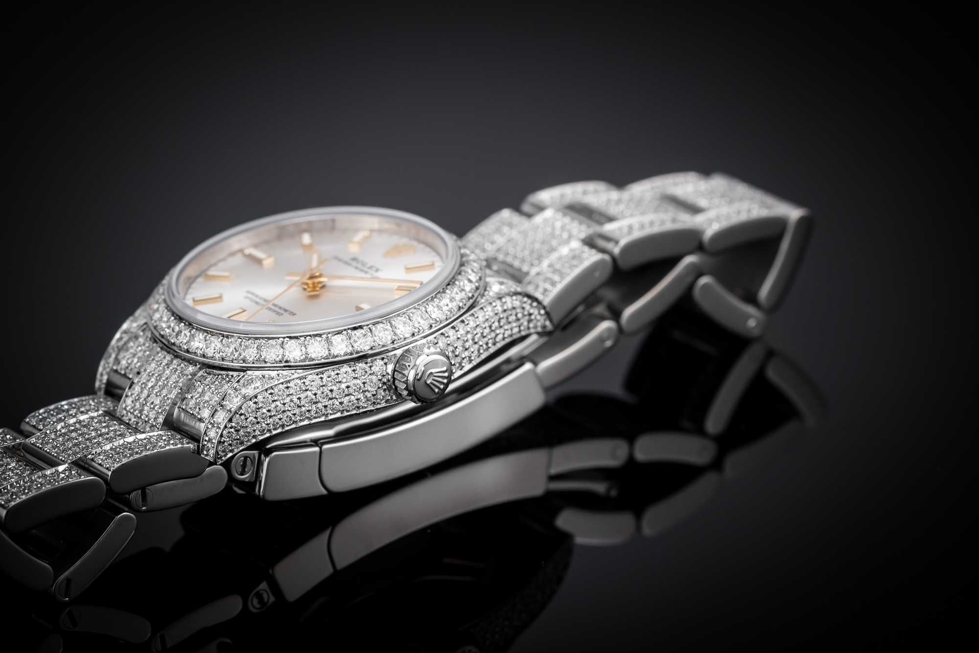 ROLEX z brylantami - Oyster Perpetual 31 o srebrnej tarczy