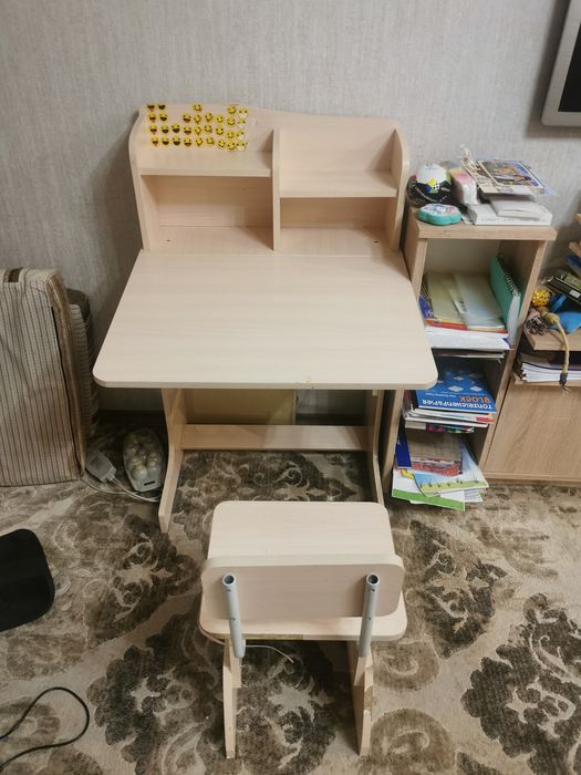 Парта для дитини
