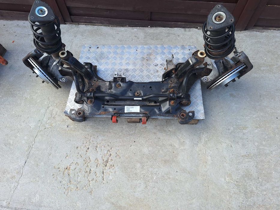 Zwrotnica Lewa Wahacz Amortyzator Lewy Przód Kopyto VOLVO V40 II 2 D4