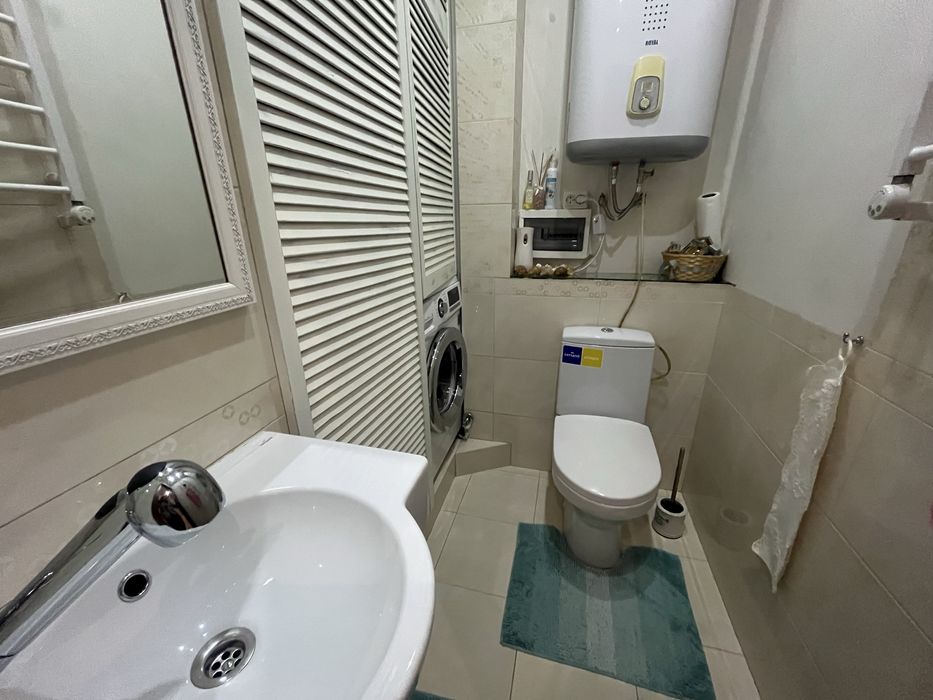 ЭКС!Госпрограммы!Красивая 3 к. 90м р-н Небесной сотни! Дорогой ремонт