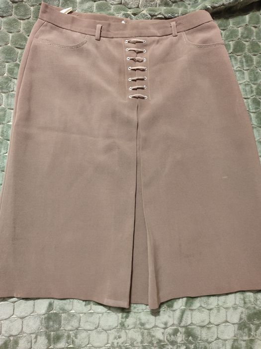 спідниця кольору хакі