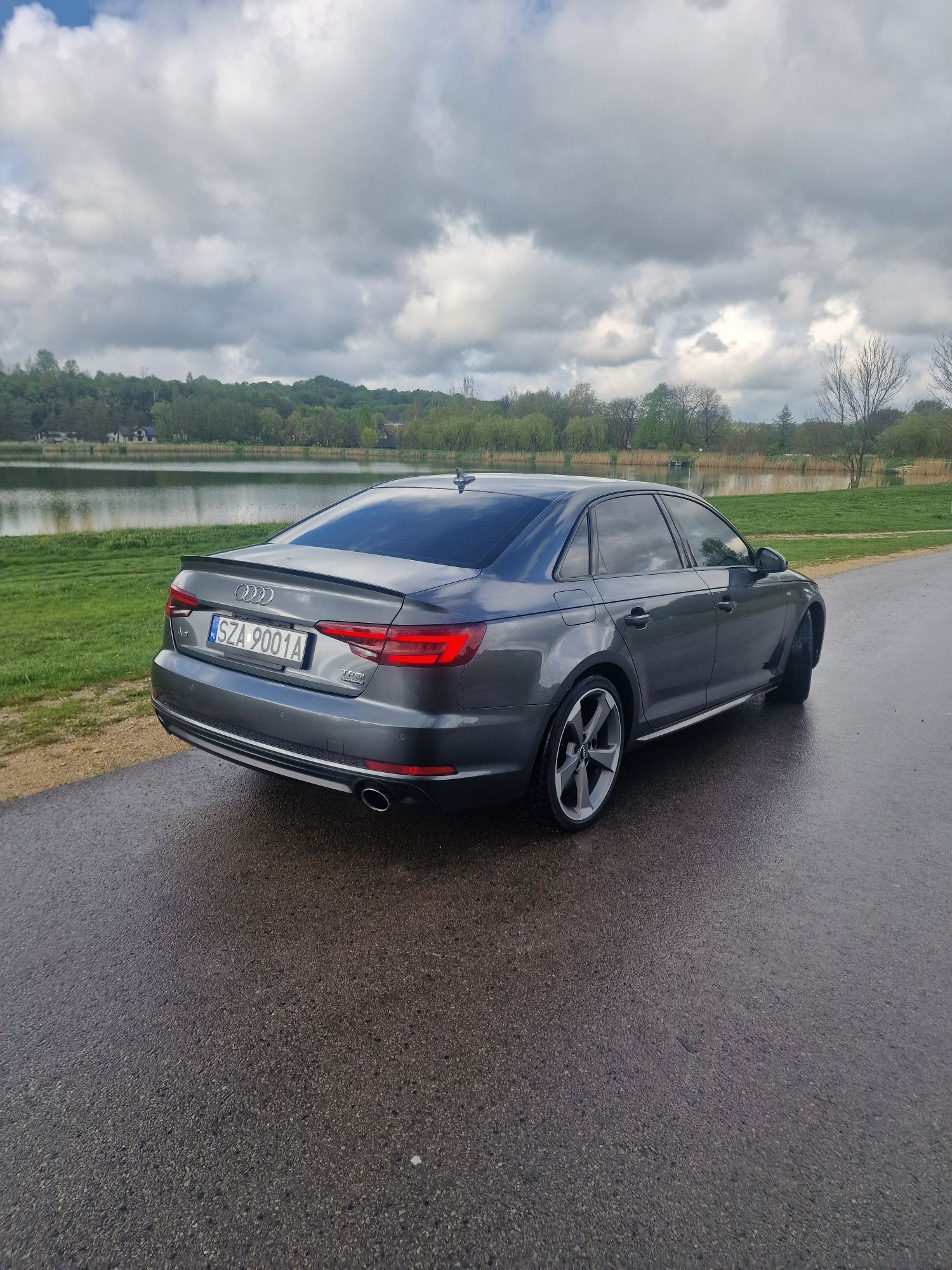 Audi A4 B9 2.0 TFSI 252km Quattro 2018 Sline Black Optic