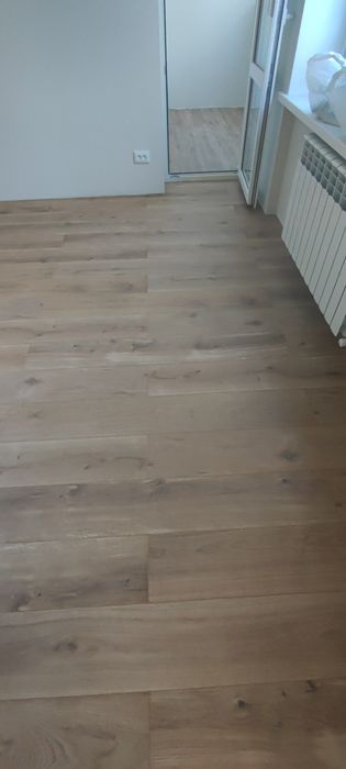 Ламинат линолеум укладка монтаж МДФ плинтуса