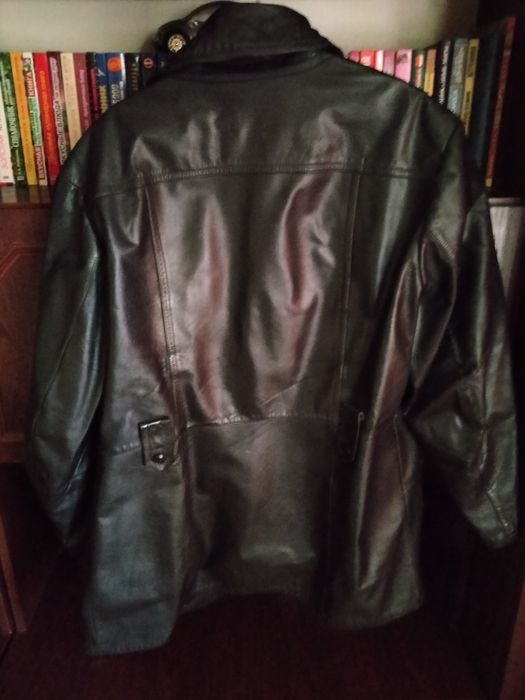 Мужской кожаный удлиненный пиджак на 50-52 размер.