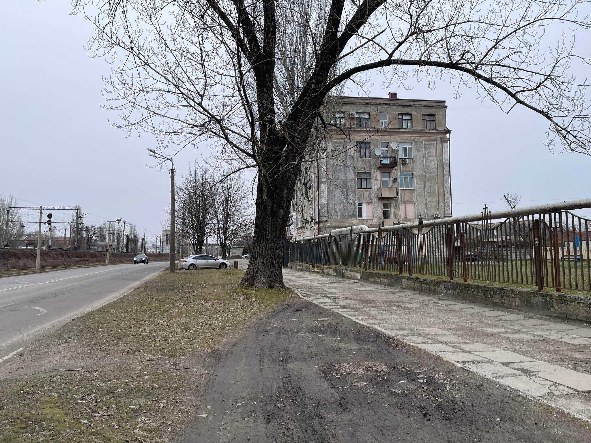 Пропоную купити ділянку вул. Каруни, під бізнес..