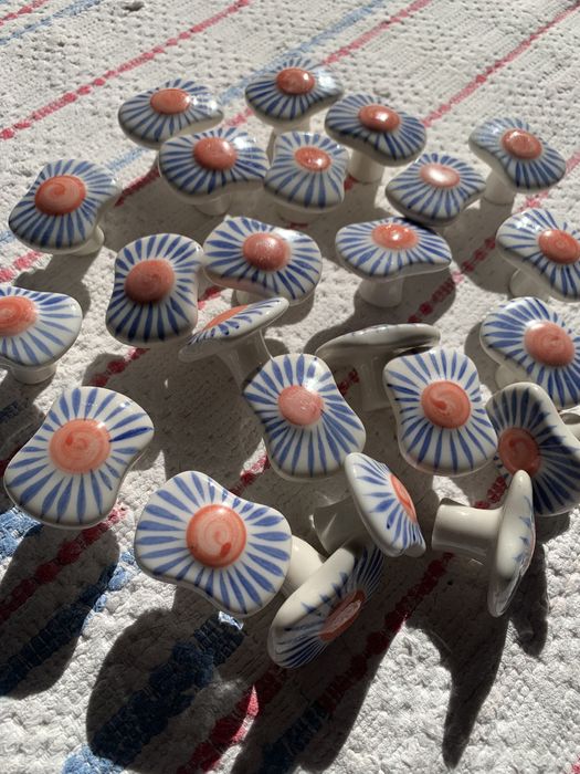 Puxadores em cerâmica