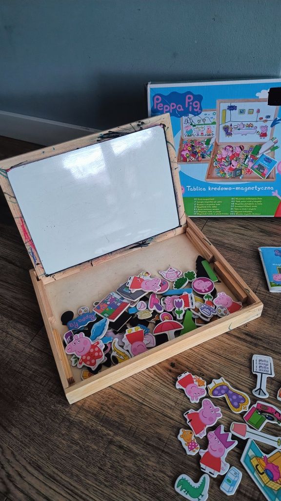 Tablica kredowo magnetyczna świnka Peppa pig