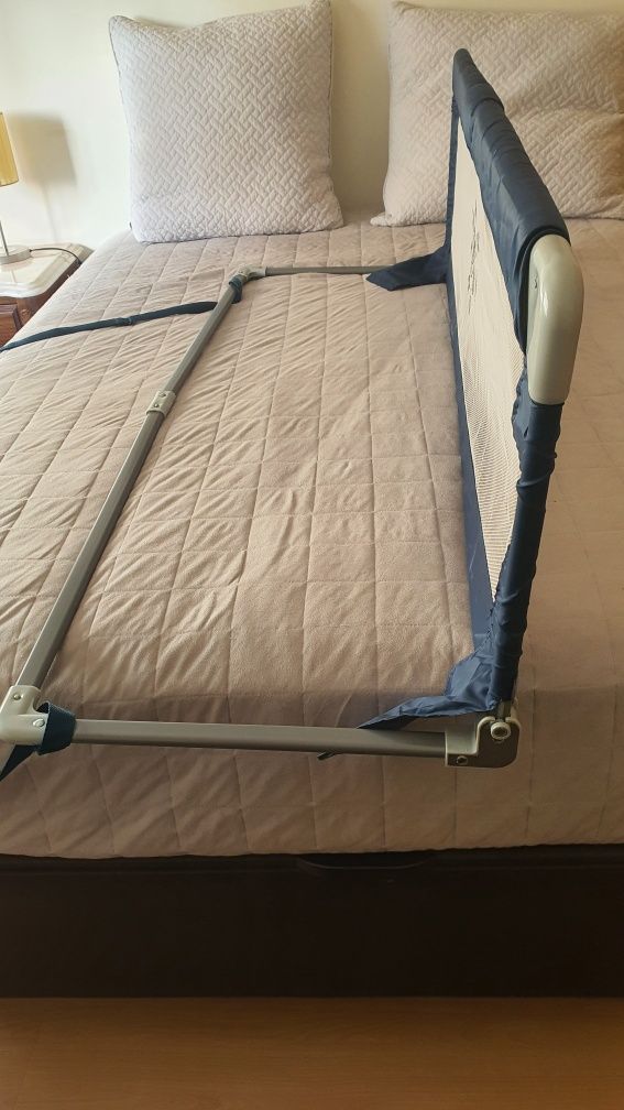 Barreira para cama lateral para crianças
