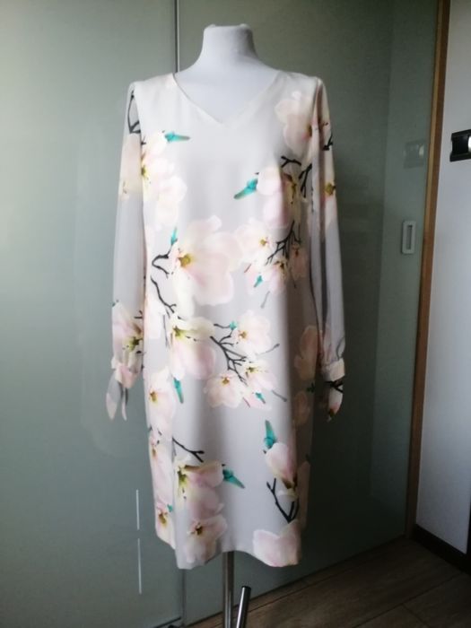 Sukienka elegancka w magnolie Poza L/40/12