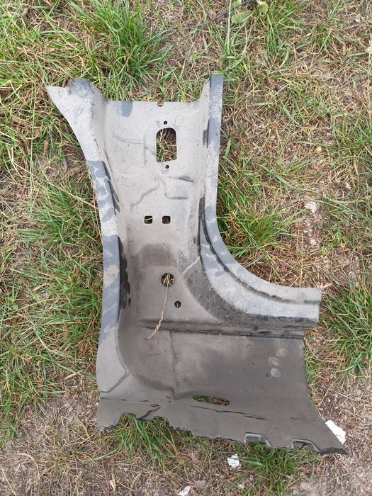 Renault Megane II 2 02-08 poszycie progu prawe prawa strona