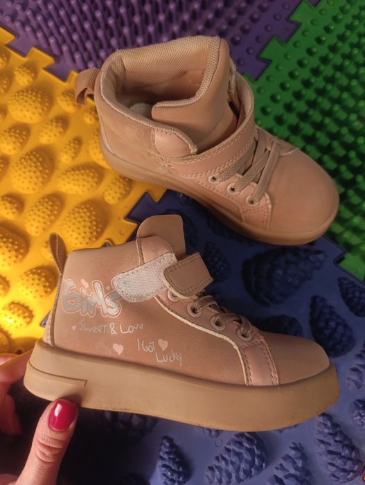 Хайтопи для дівчинки 26 розмір