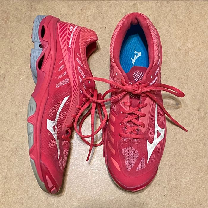 Оригінальні кросівки для волейбола Mizuno Wave Lightning Z4