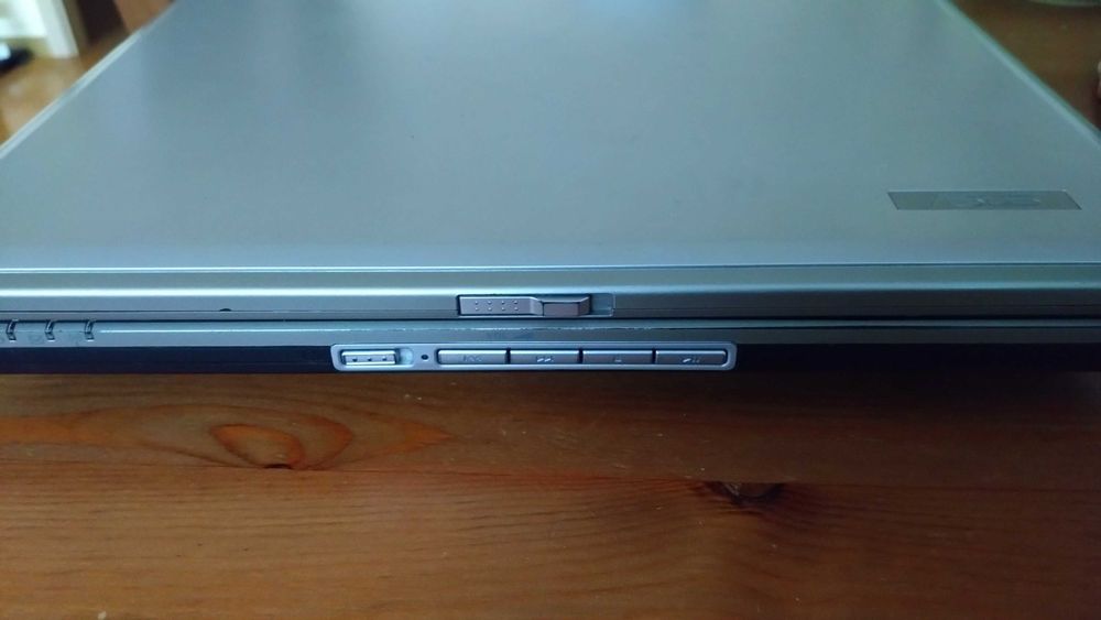 Komputer przenośny Asus