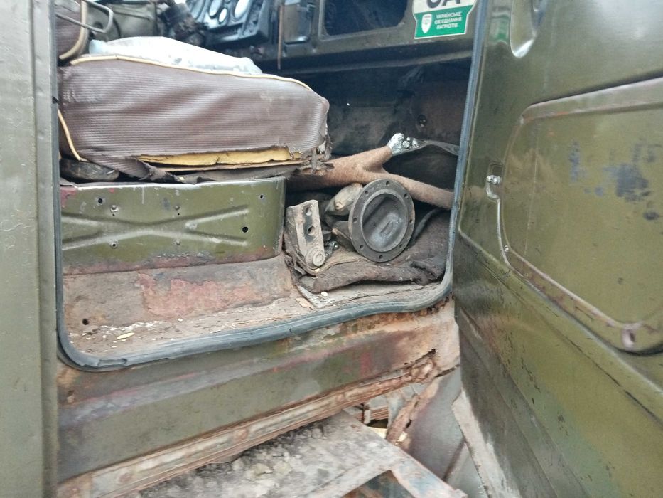 Урал-4320 по запчастинах