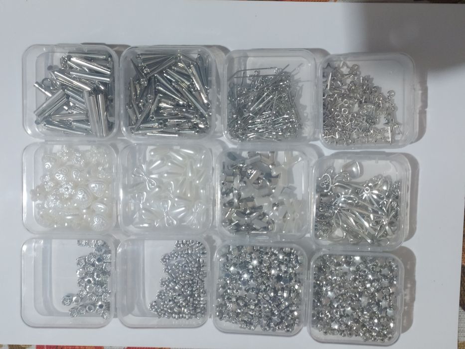 Набір бусин(продаю терміново)