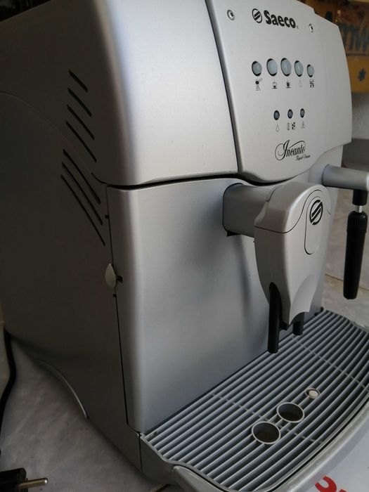 Máquina de café SAECO