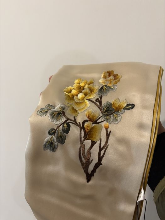 Шовковий шарф 芳华依旧 (ручна робота)