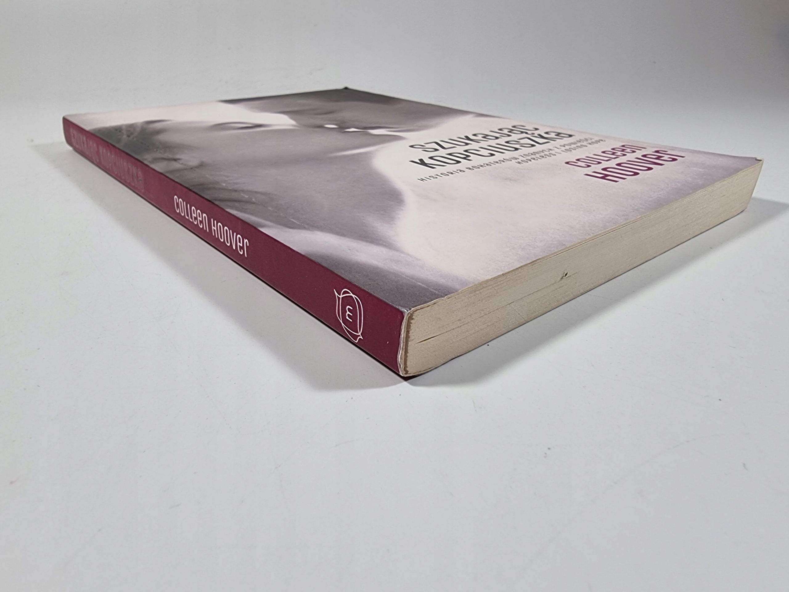 Szukając Kopciuszka / Colleen Hoover