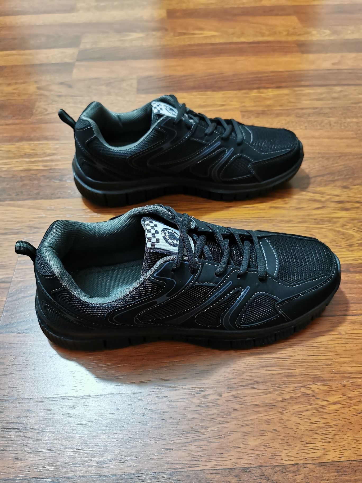 Super Lekkie Wygodne Adidasy Męskie Na Codzień Do Biegania R.46 Czarne