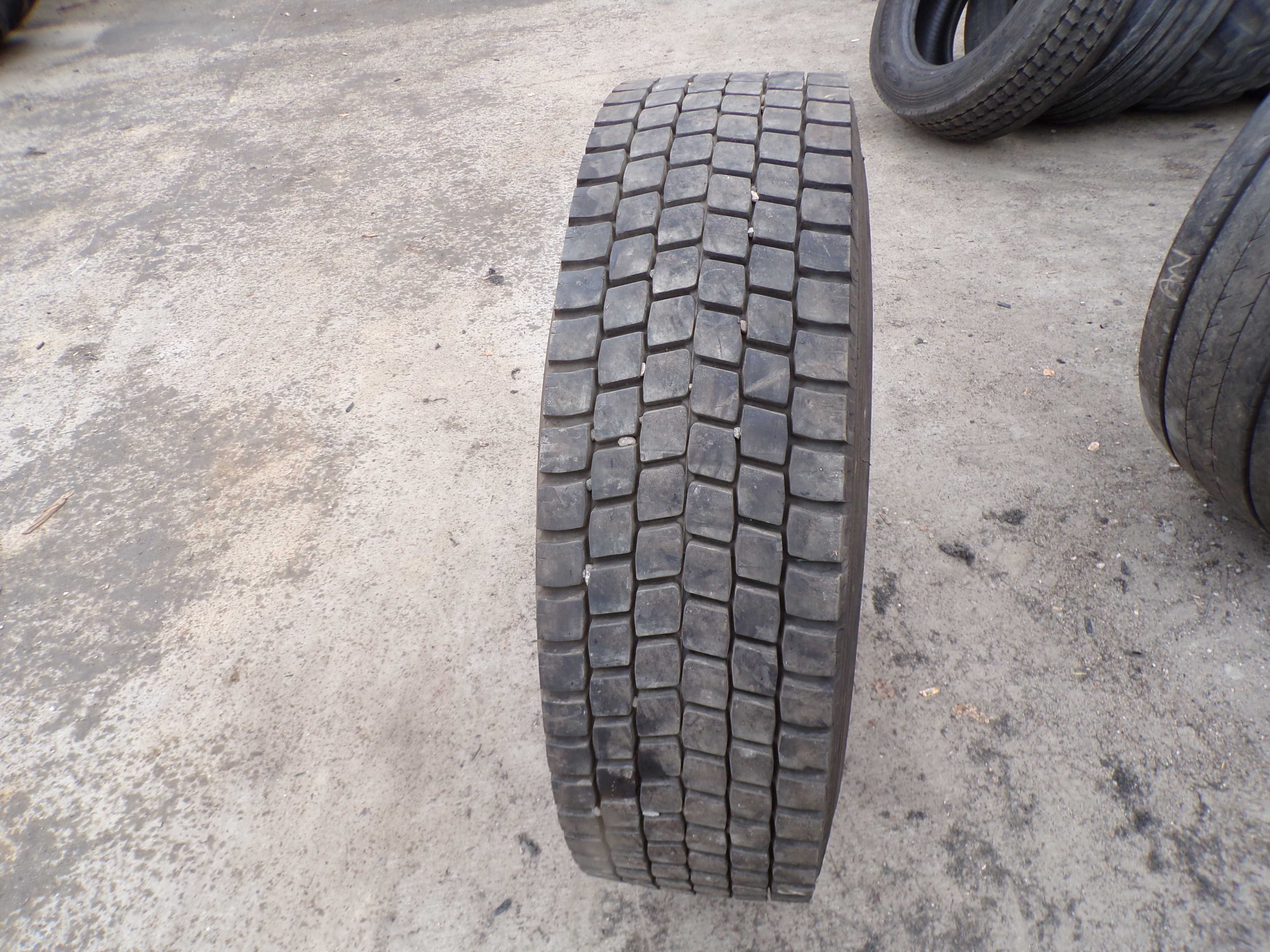 opona 295/80R22.5 FIRESTONE FD622 plus (800 netto)