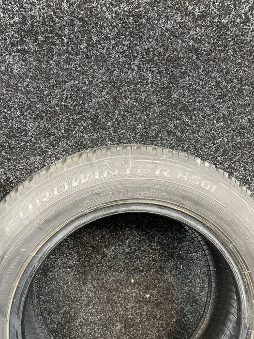 Продам Б/У шини Falken 175/65R14 Eurowinter HS 01