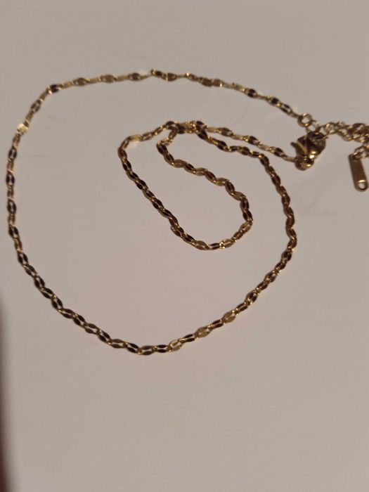 Łańcuszek w pozloceniu, delikatny