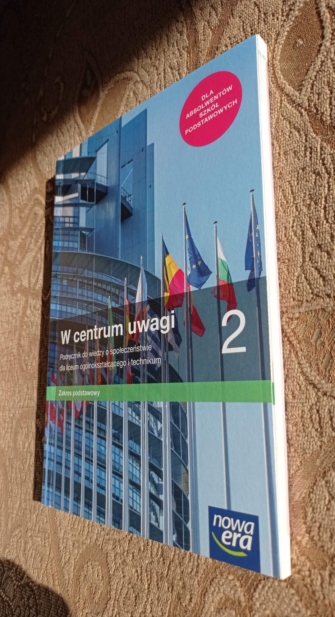 *JAK NOWY* W centrum uwagi 2 podręcznik do WOS dla liceum i technikum