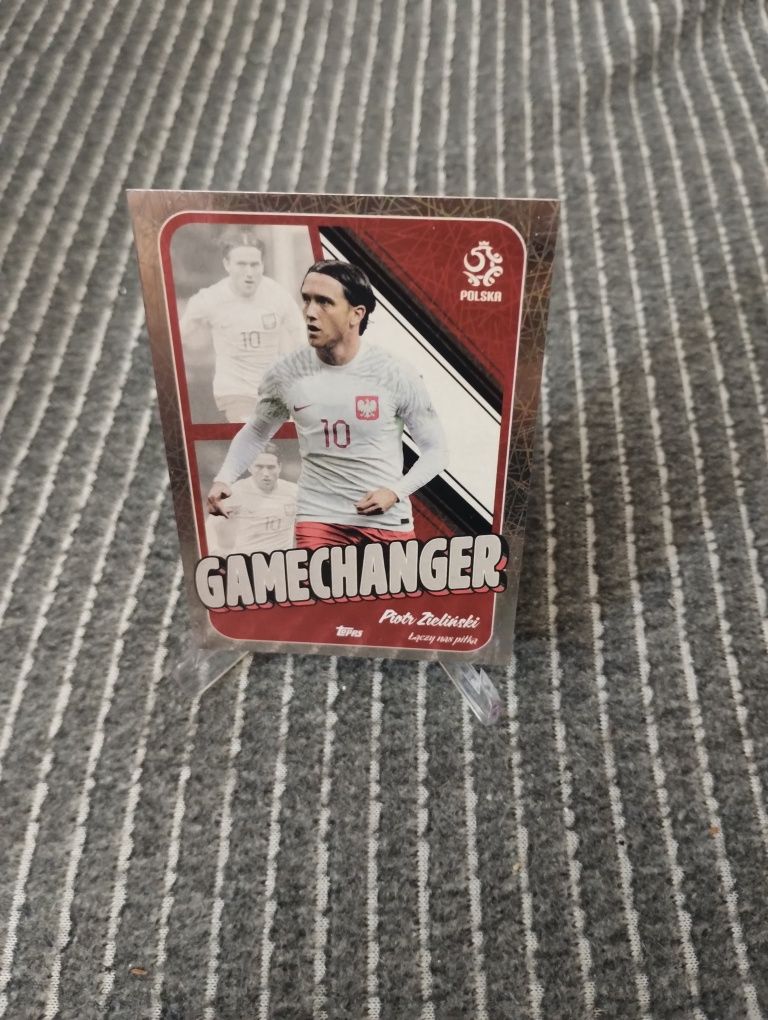Topps 2024 łączy nas piłka Piotr Zieliński Gamechanger foil