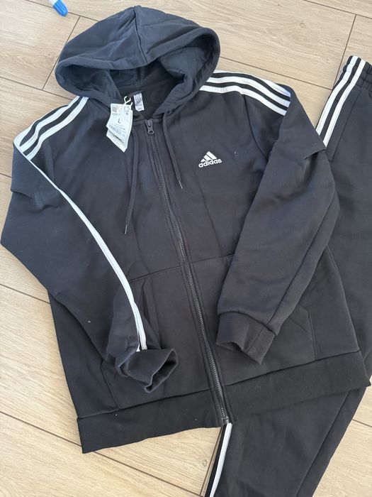 Косюм Adidas L новий