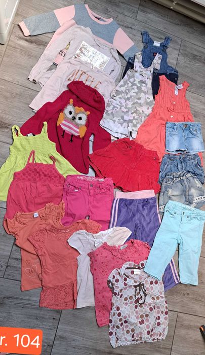 Paka ubrań dla dziewczynki 104
