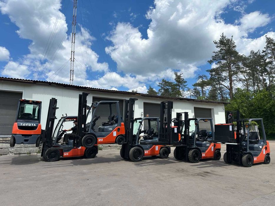 Навантажувач газ-бензин TOYOTA 02-8FGL15, 2019р, погрузчик в наявності