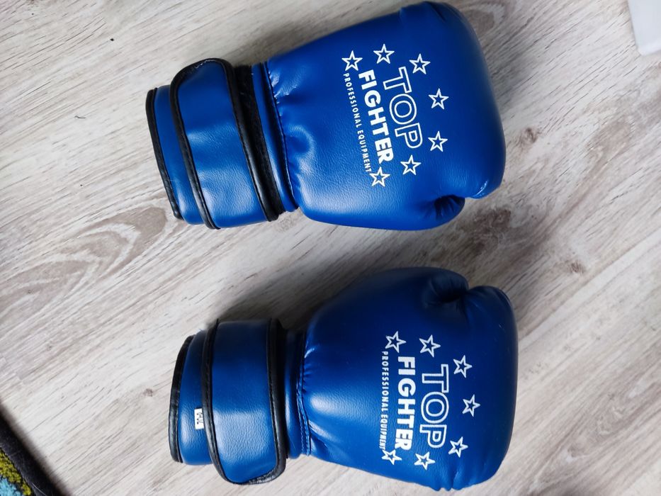Rękawice bokserskie rozmiar S dla dzieci 9-11 lat