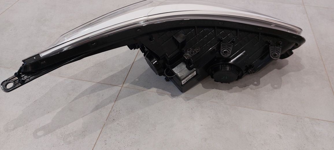 Reflektor Kia Ceed 92101 A2 A01L B01R Prawa Lewa