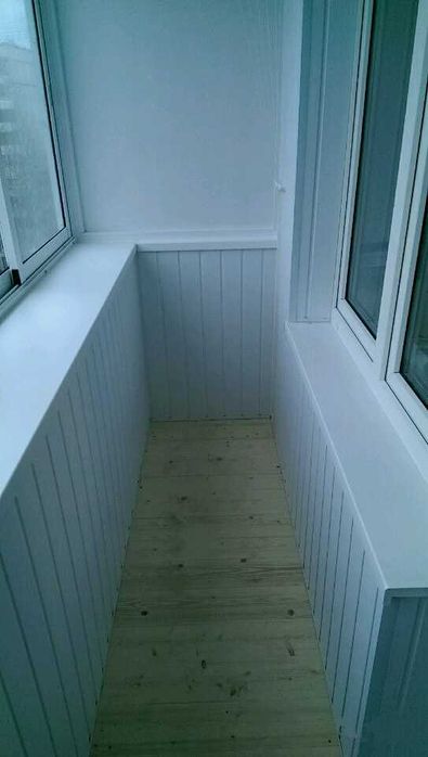 Окна металлопластиковые. Балконы под ключ