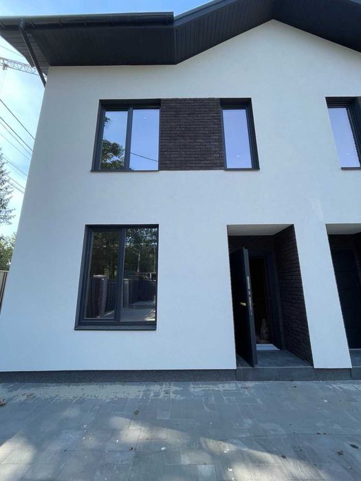 Продам таунхаус в Ірпені біля парку Дубки 90 м кв за 92000$